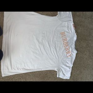 Burberry tshirt